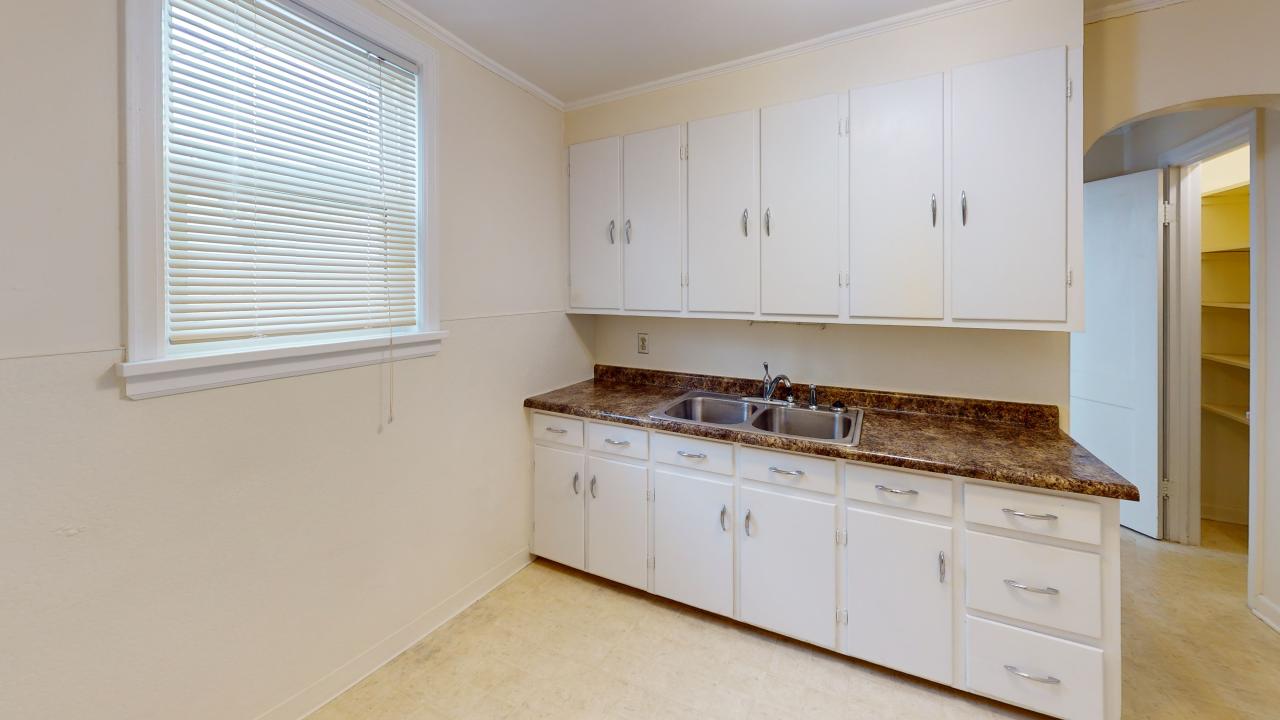 512 N Second St 2 Kitchen 1