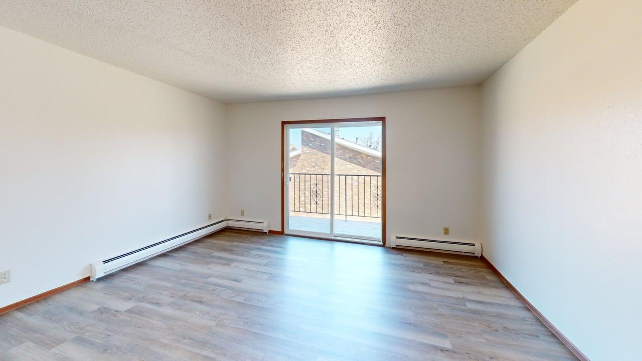 1100 Pleasant St Living Room 2