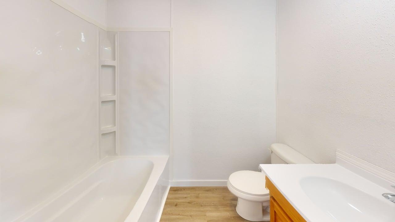 107 W Antelope St Bathroom 1