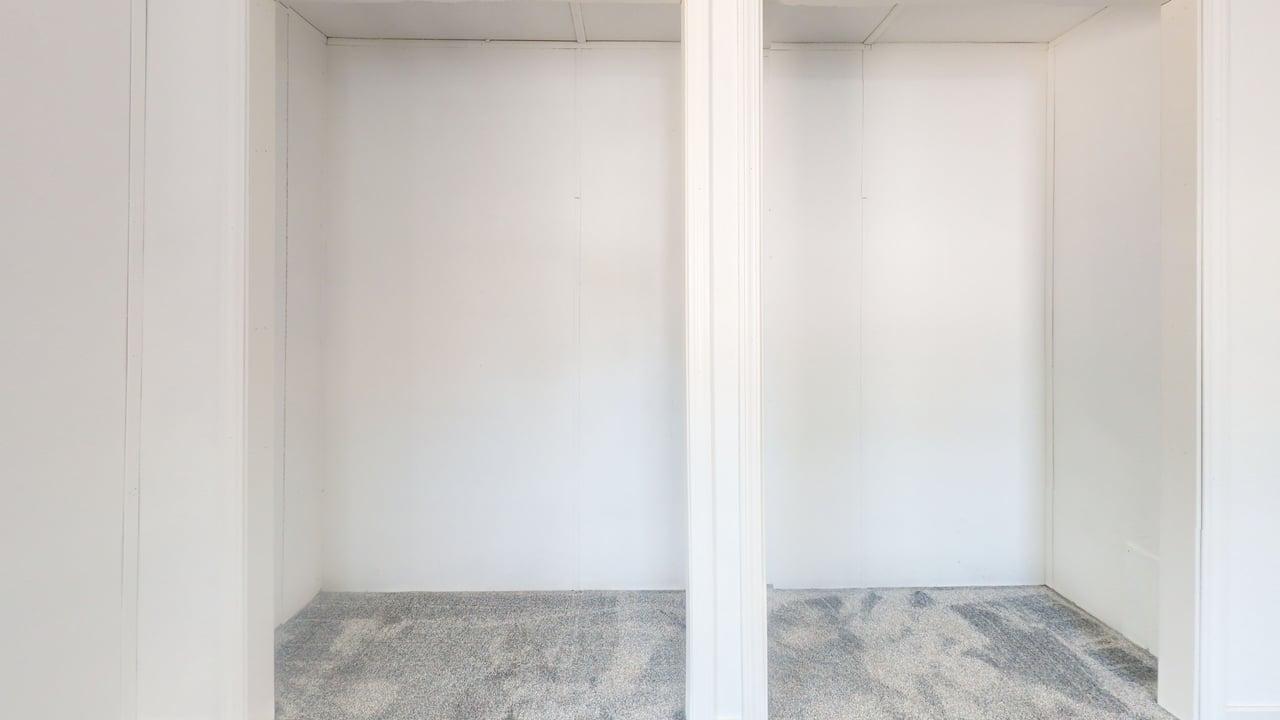 107 W Antelope St Bedroom 1