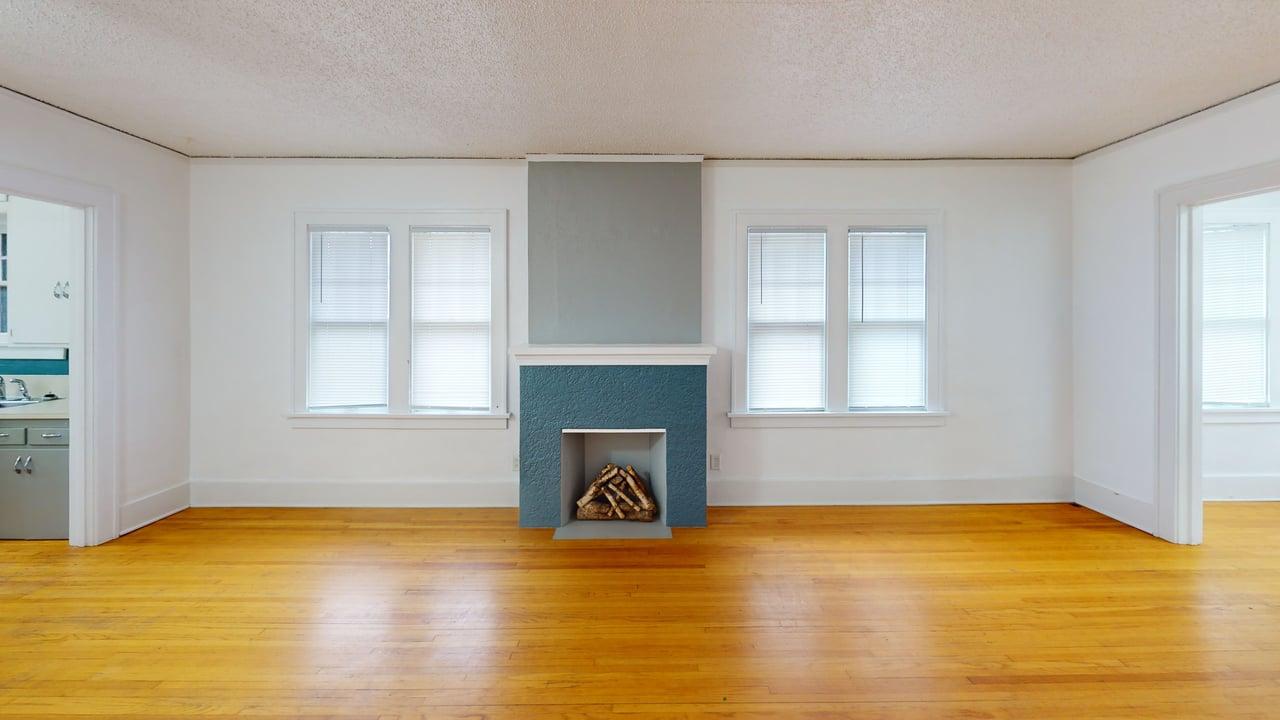 822 E Ave E Living Room 2