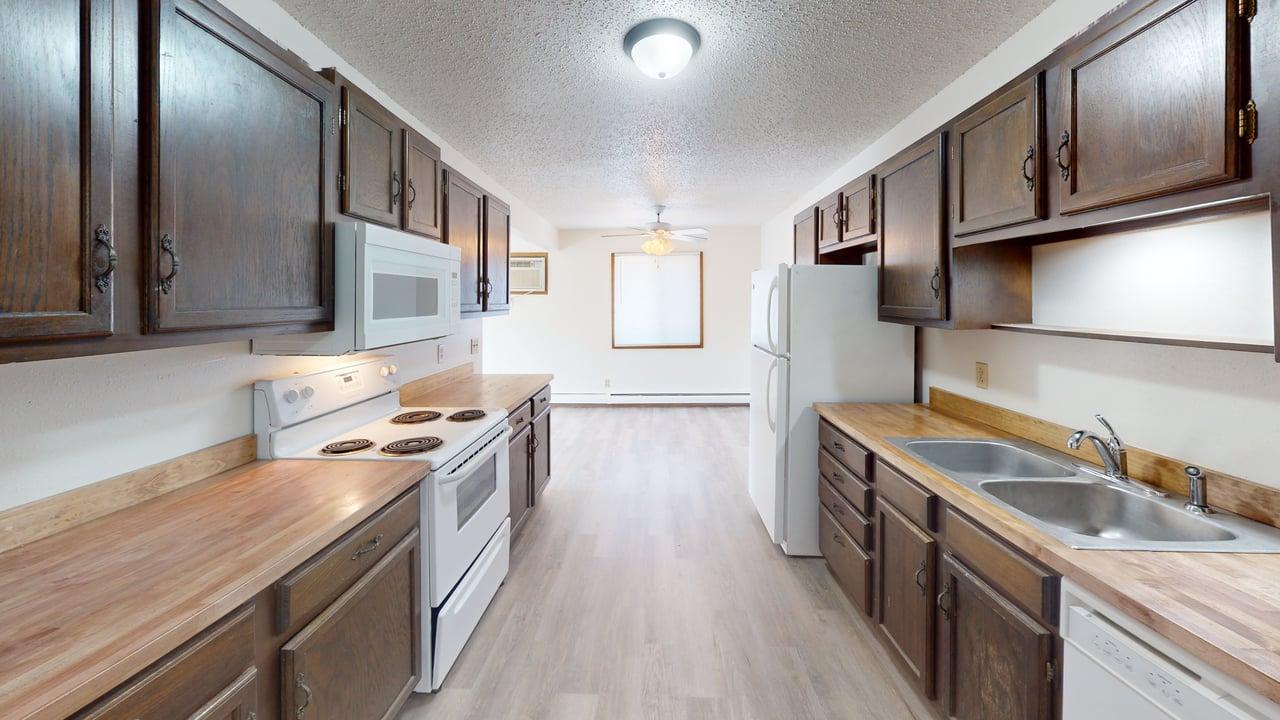 1100 Pleasant St Kitchen 1