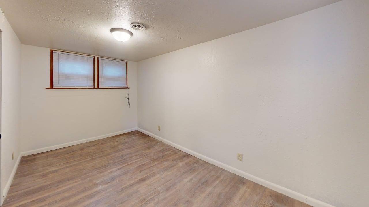 710 E Avenue F Bedroom 7