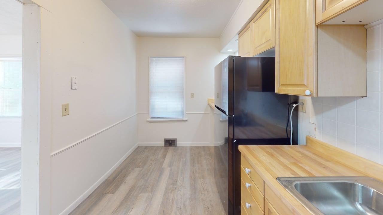 710 E Avenue F Kitchen 1
