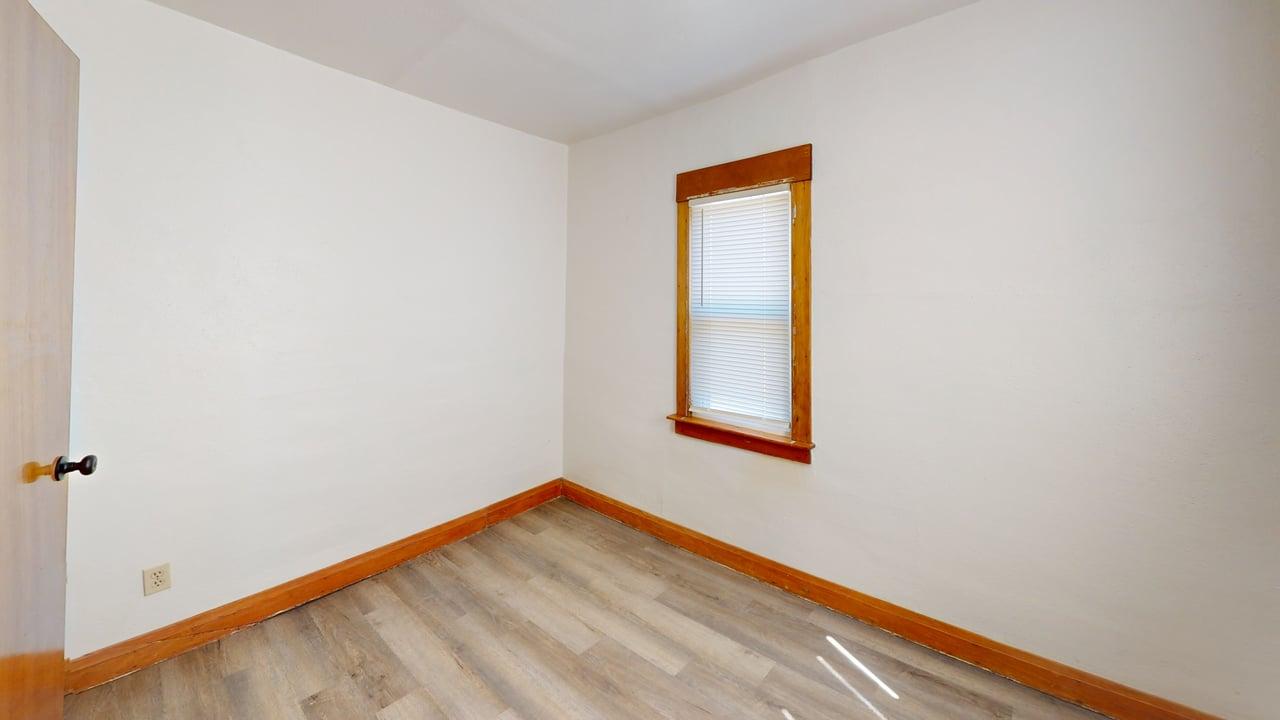 730 N 20th St Bedroom 6