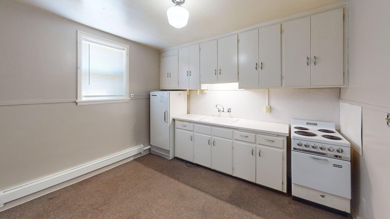 1119 E Thayer Kitchen