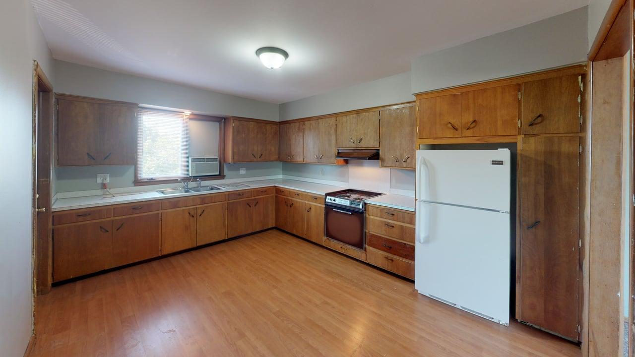 1609 E Divide Ave A Kitchen