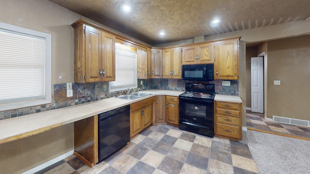 811 Sixth Ave Nw Kitchen 1