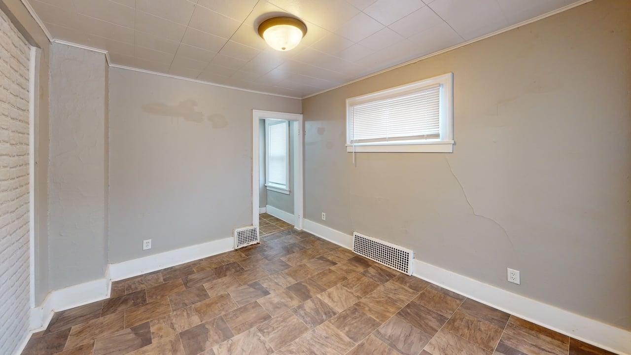 4135 W Thayer Ave Bedroom