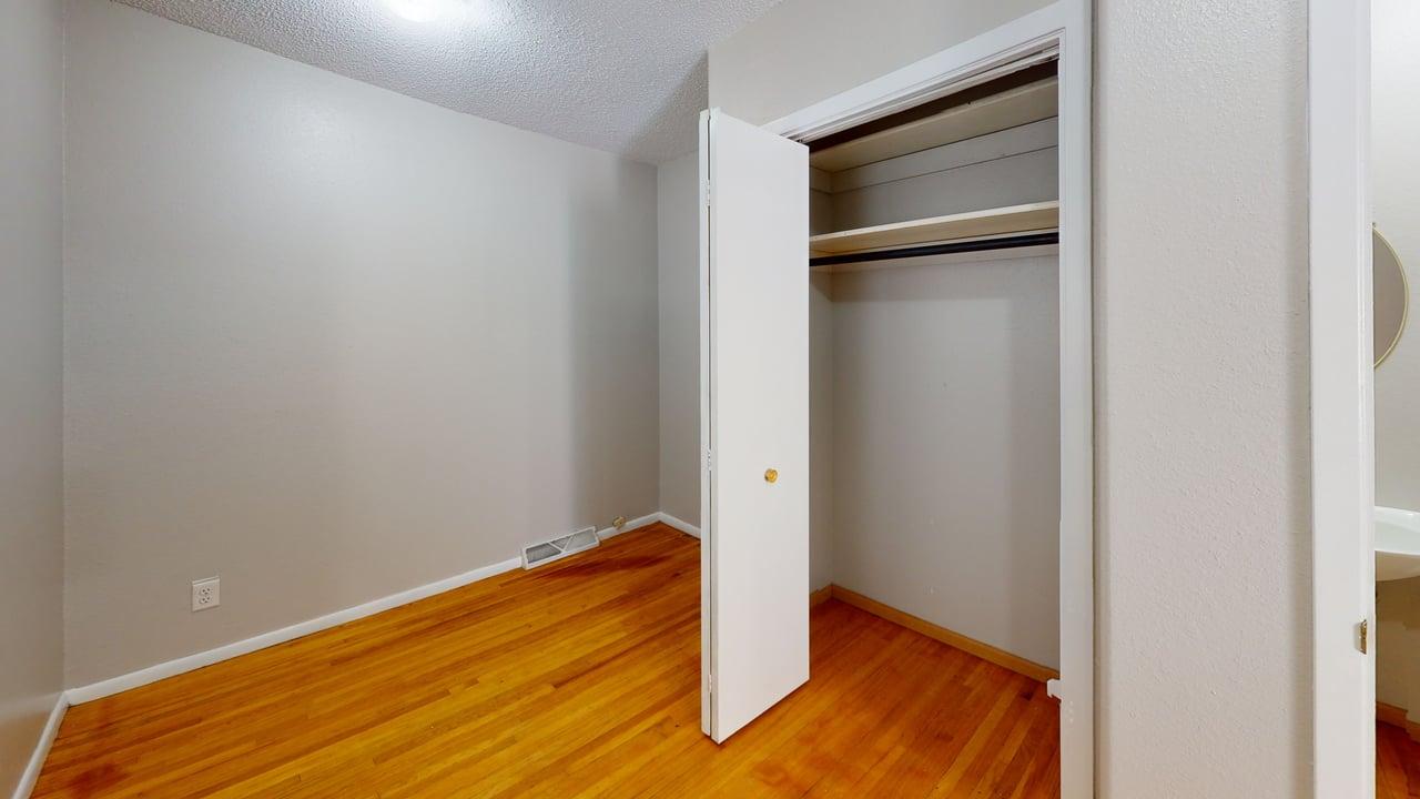 502 N 26th St Bedroom