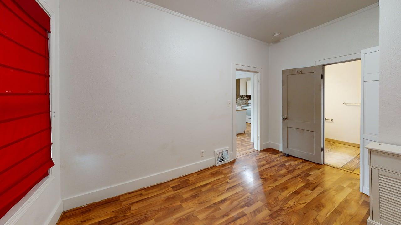 2055 Third Ave Ne Bedroom