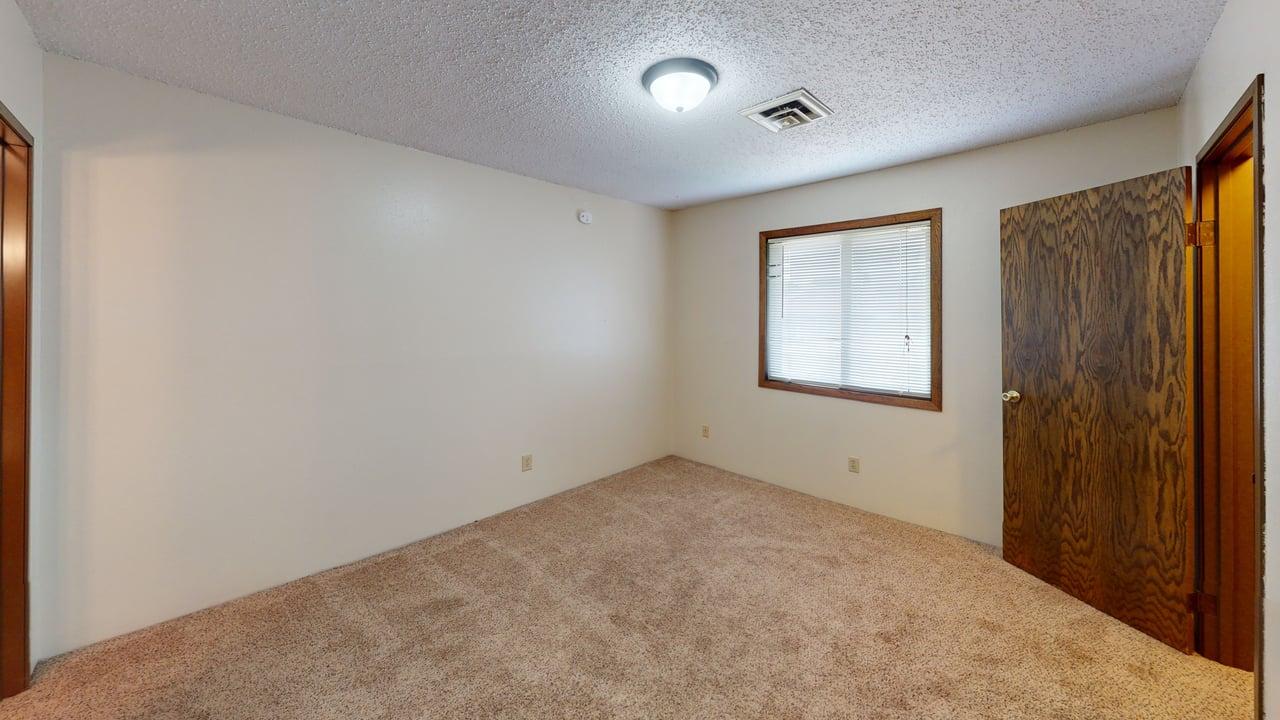 2920 Ontario Ln 11 Bedroom 1