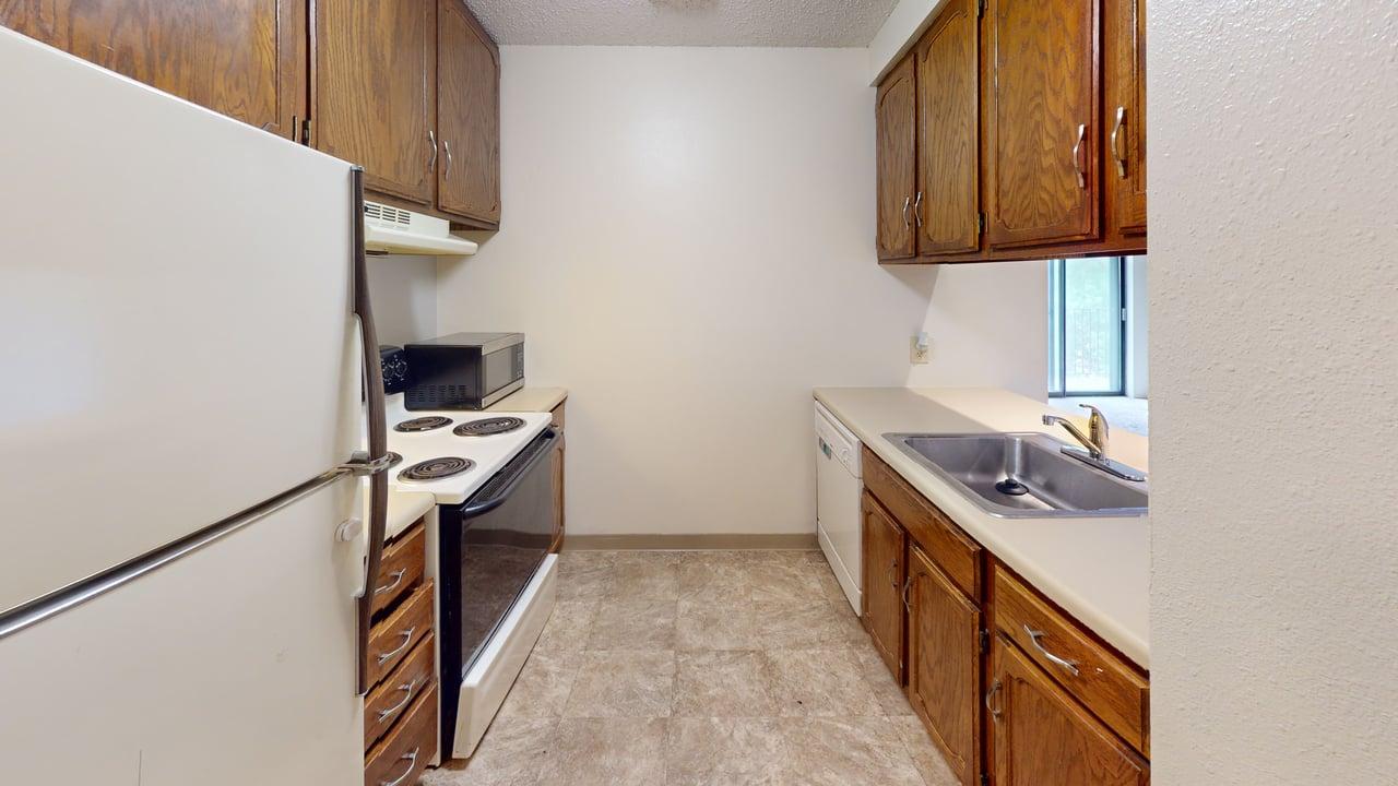 2920 Ontario Ln 11 Kitchen