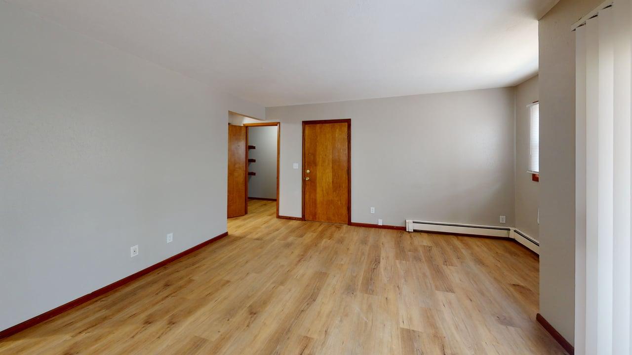 305 Ryan Dr 11 Living Room 2