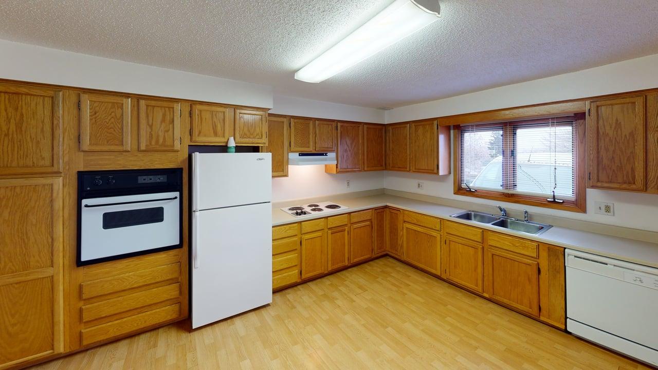1603 E Divide Ave D Kitchen 1