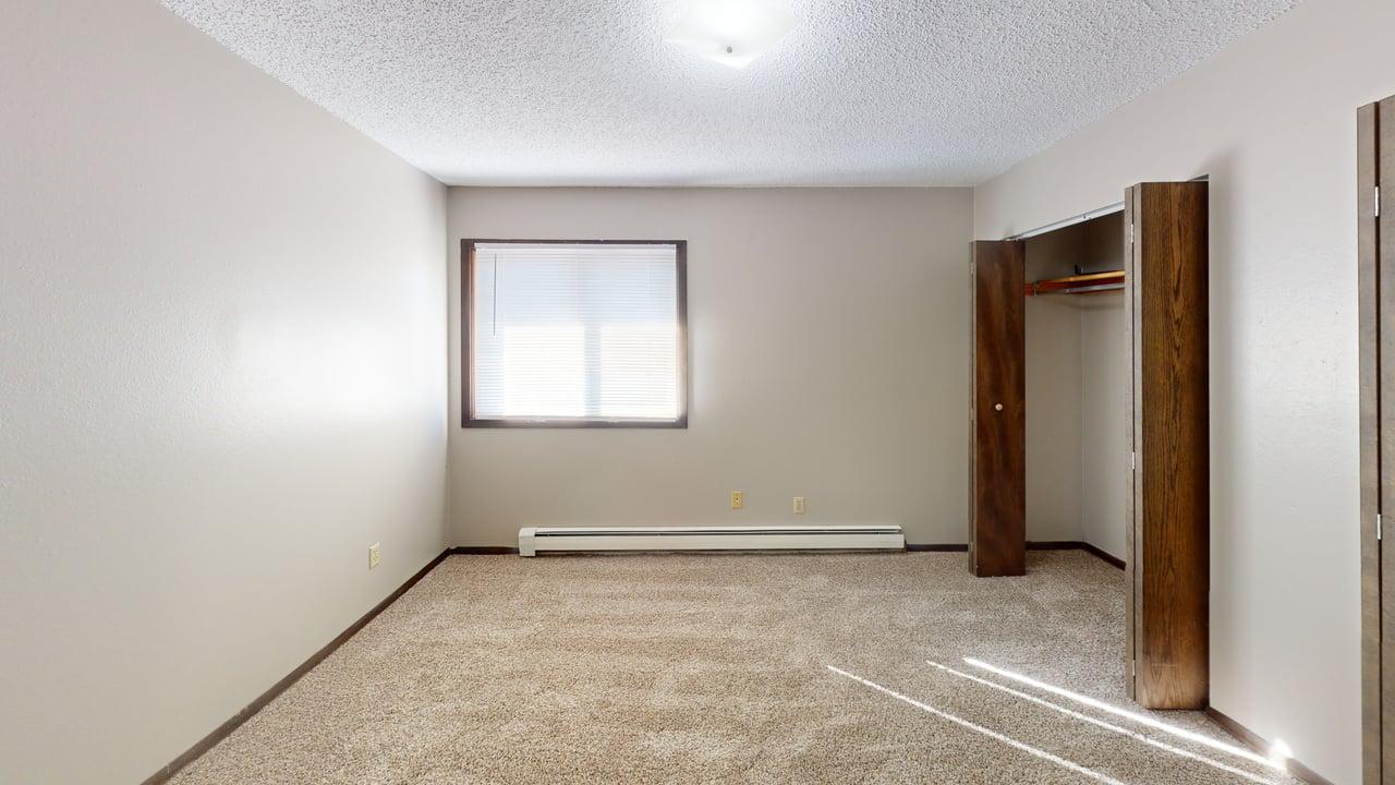1106 First St Ne 2 Bedroom 3
