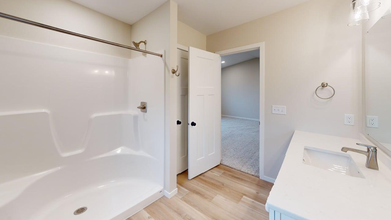 5304 Welder Ave Bathroom 1
