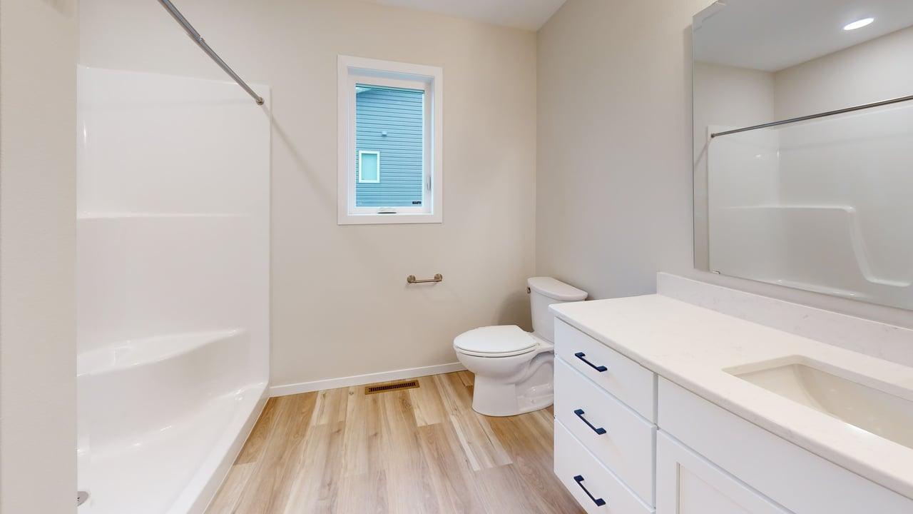 5306 Welder Dr Bathroom