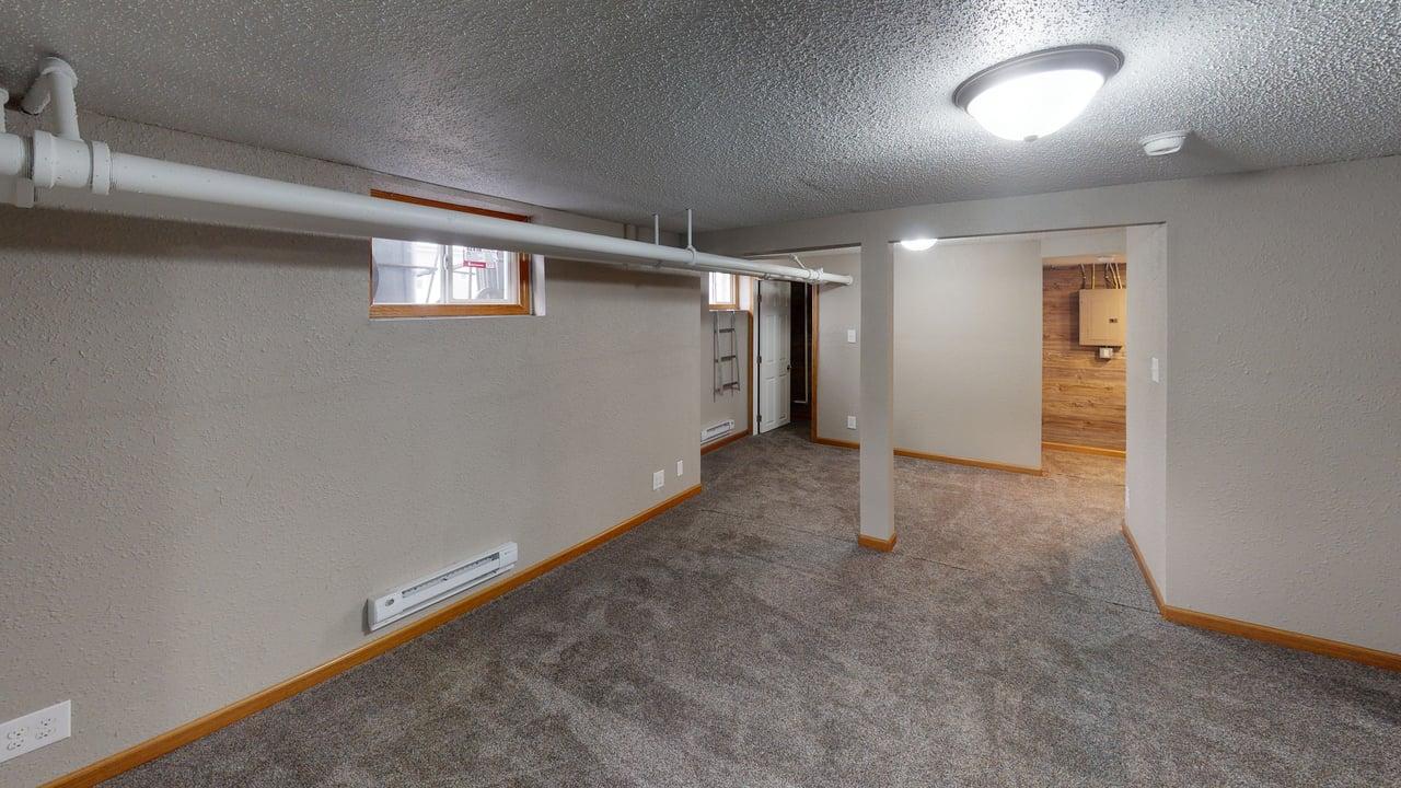 803 N Sixth St 1 Garage