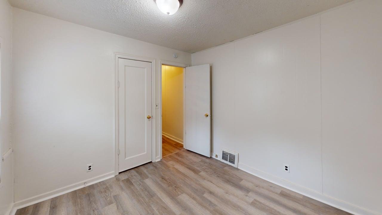 815 N 16th St Bedroom 1