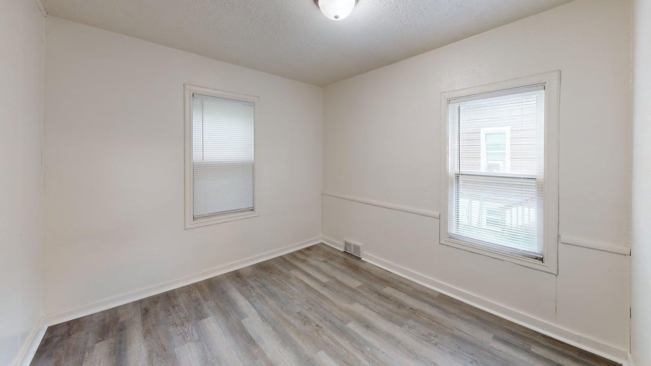 815 N 16th St Bedroom