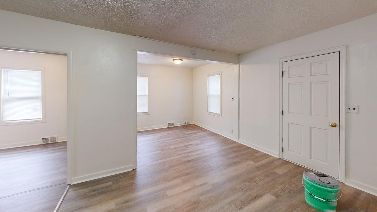 815 N 16th St Living Room